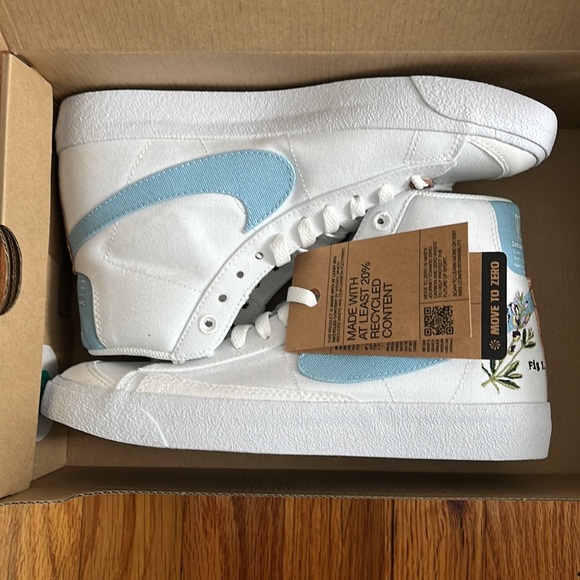 Nike Shoes - blazer mid 77 indigo